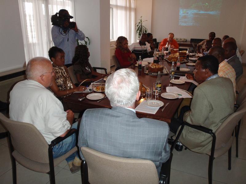 2 meeting with Congolese press hosted by Belgian ambassador.jpg